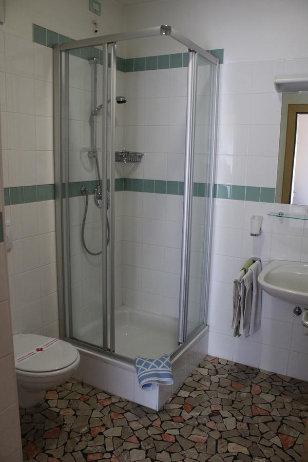 Garni Domus Mea Hotell Merano Exteriör bild