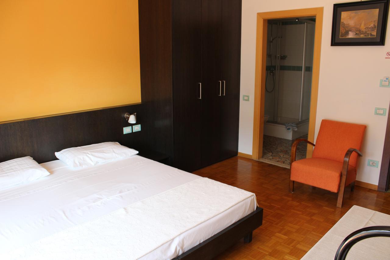 Garni Domus Mea Hotell Merano Exteriör bild